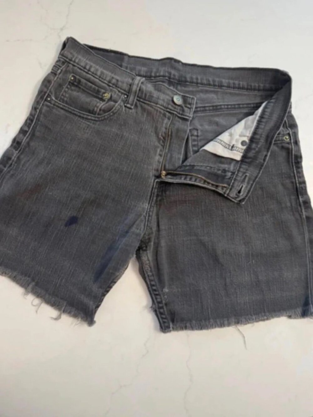 Levi’s Gray Cutoff Denim Shorts | W30 | Women’s